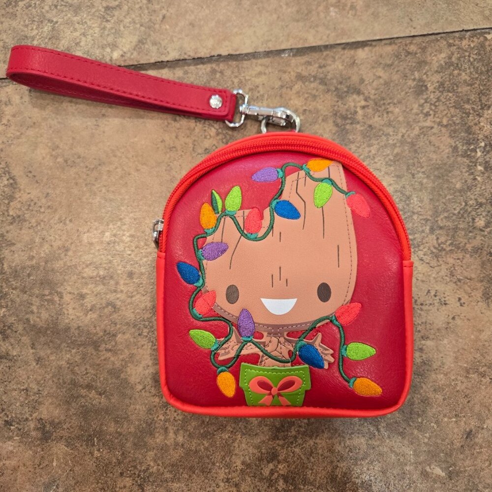 Disney Parks Loungefly Groot Christmas Wristlet – Guardians of the Galaxy